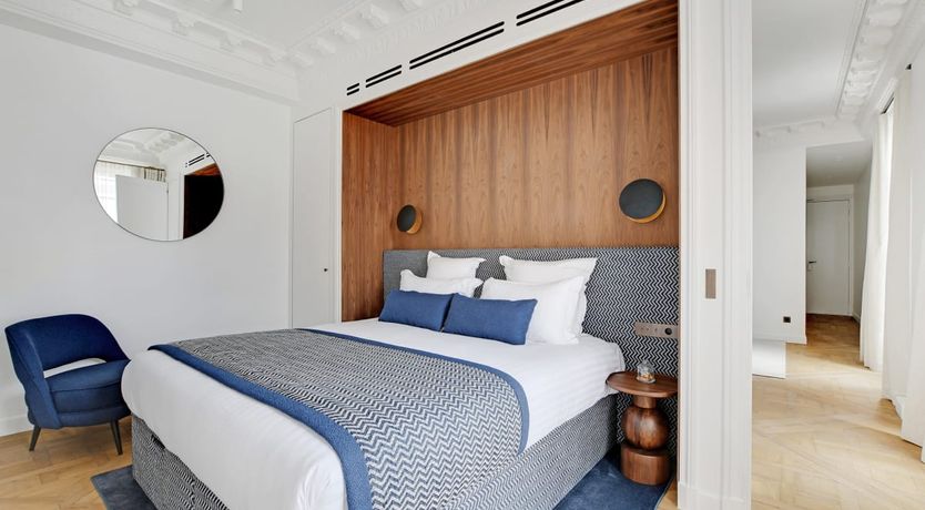 Photo of Louvre Splendour