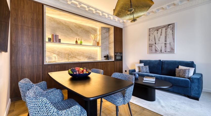 Photo of Louvre Splendour