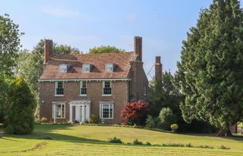 English Bliss Holiday Home