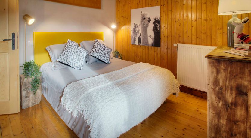 Photo of Slopes & Skis