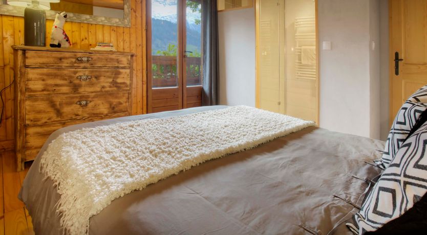 Photo of Slopes & Skis