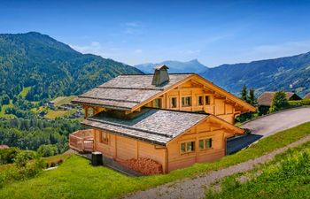 Beloved Mountains Holiday Home