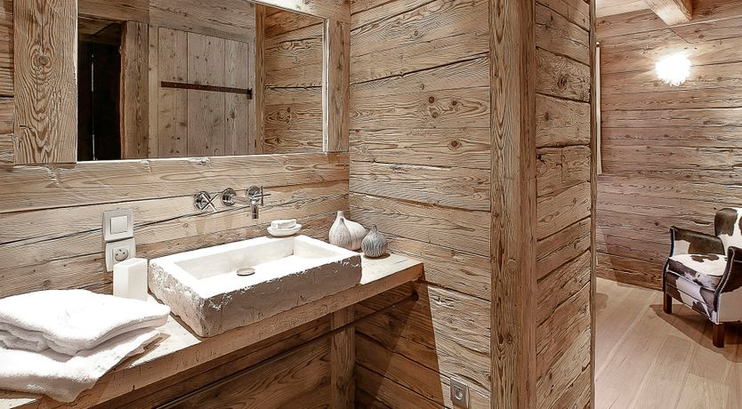 Photo of Snowcapped Woods