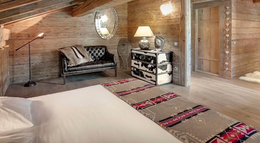 Photo of Snowcapped Woods