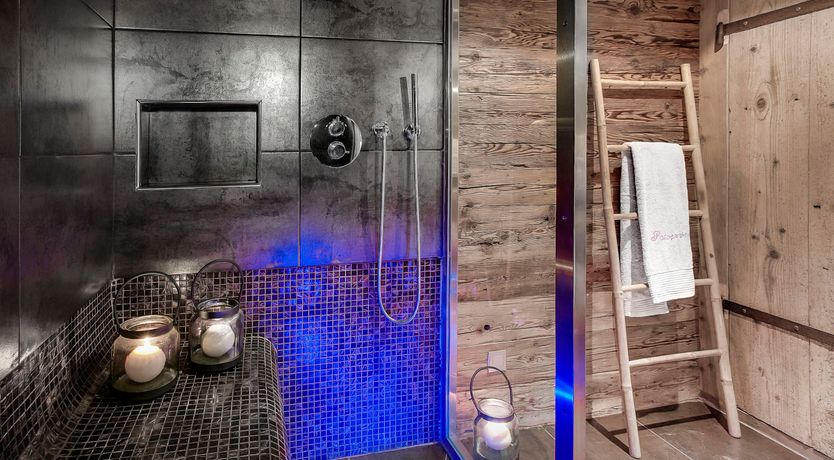 Photo of Snowcapped Woods