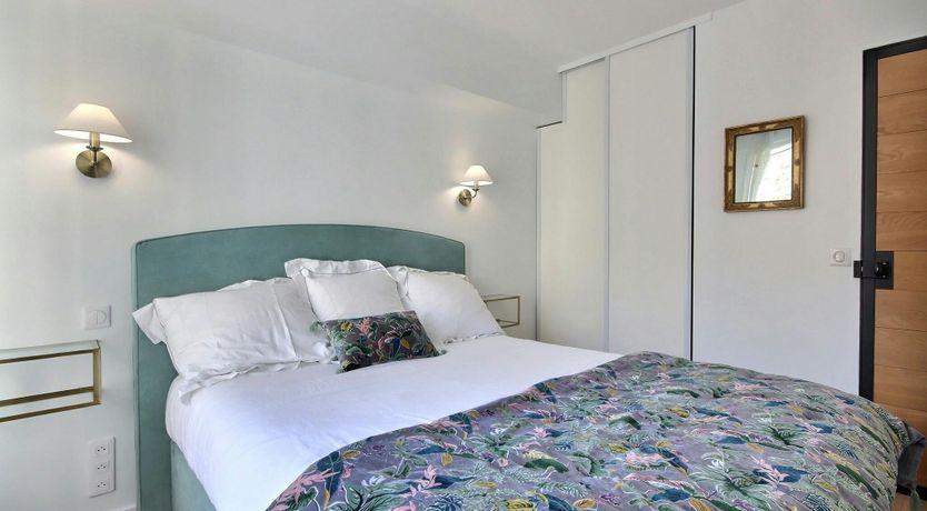 Photo of A Parisian Hideaway