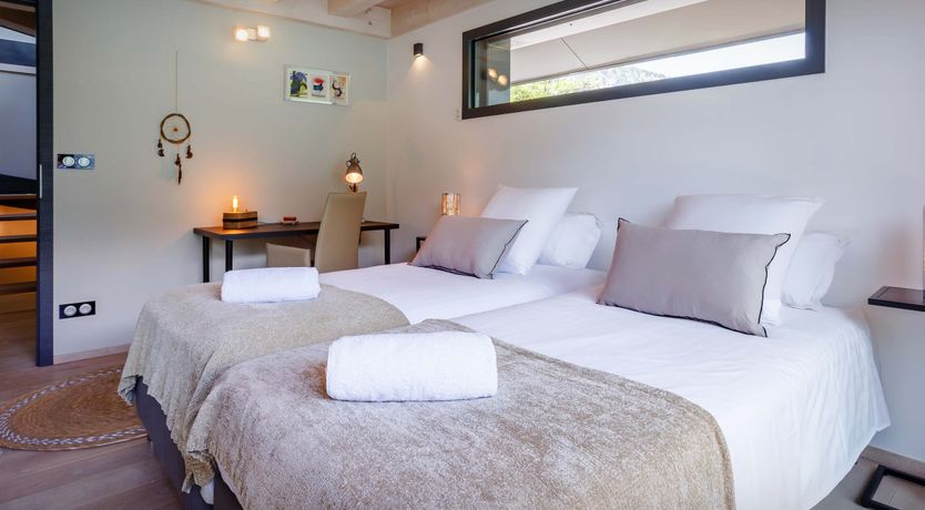 Photo of Blue Mountain Lake