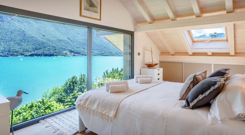 Photo of Blue Mountain Lake