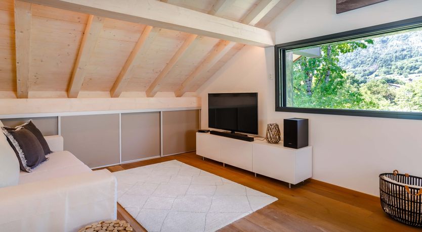 Photo of Blue Mountain Lake