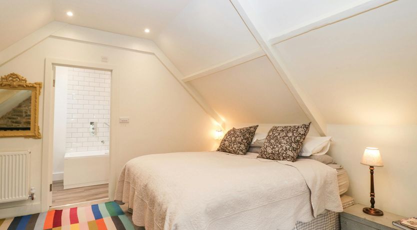 Photo of The Iron Finch