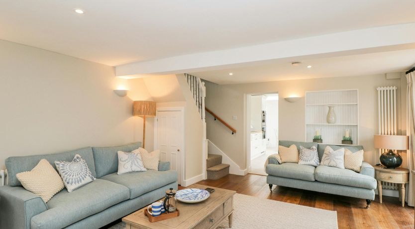 Photo of Bowleaze Breeze