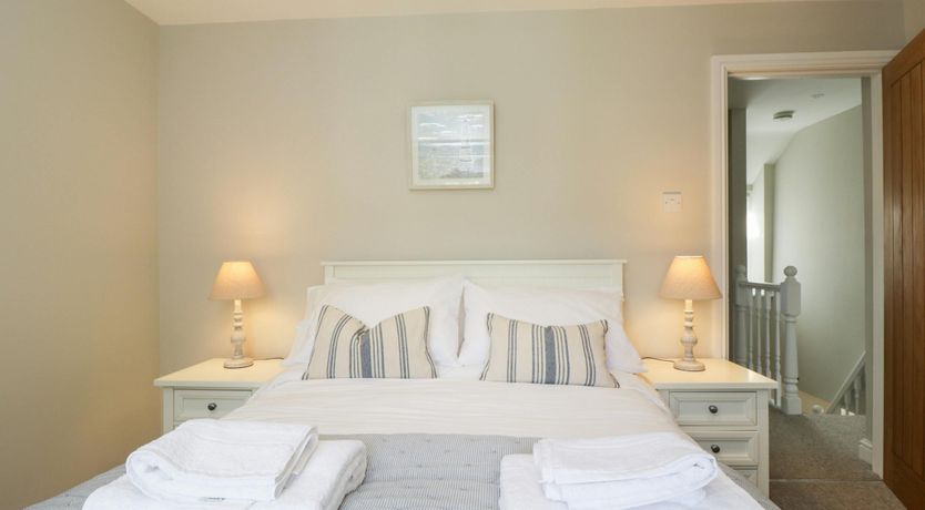 Photo of Bowleaze Breeze