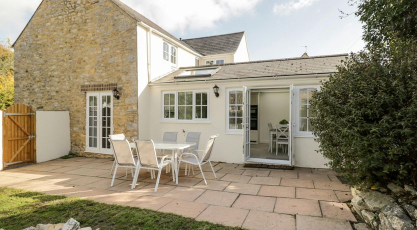 Photo of Bowleaze Breeze