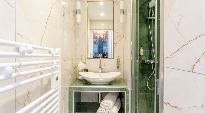 Photo of Emerald and Marble