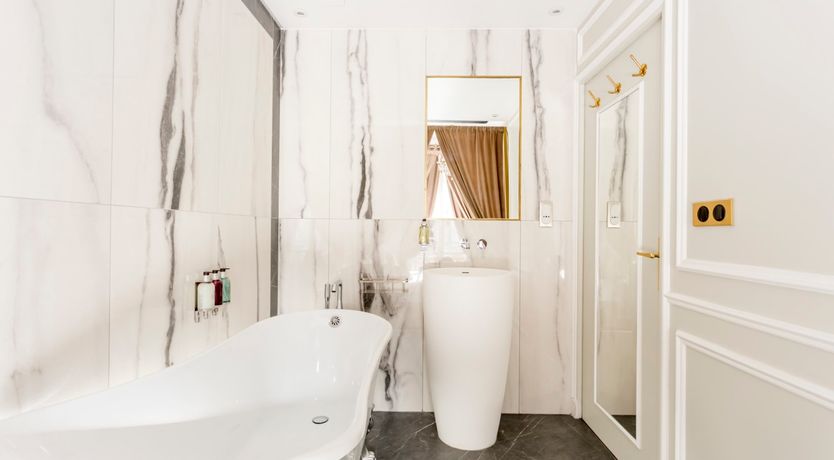 Photo of Emerald and Marble