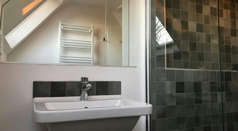 Photo of The Willow Tree