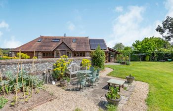 Dorsetian Retreat Holiday Home