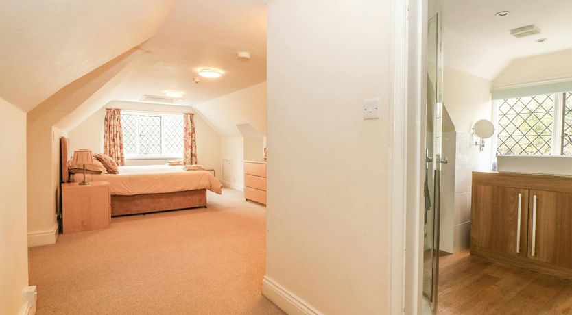 Photo of Manor House Marvel