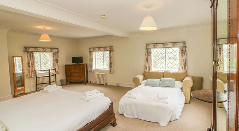 Photo of Manor House Marvel