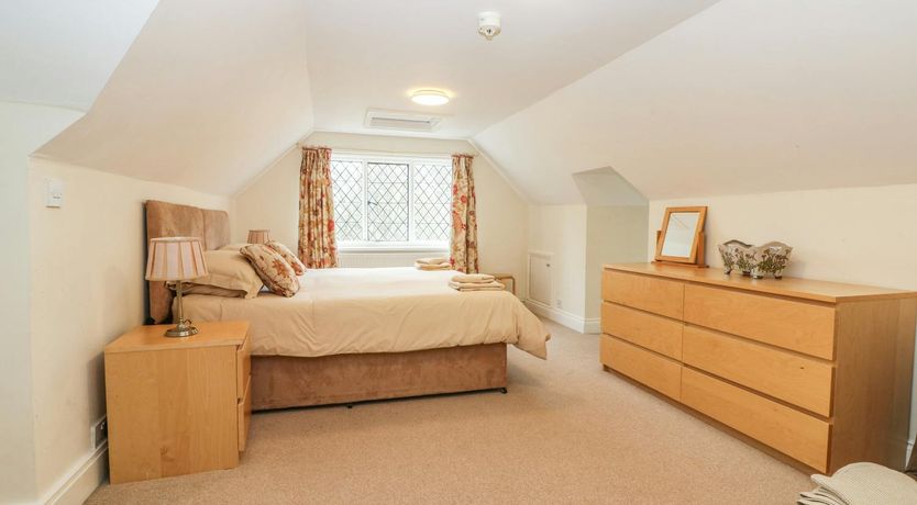 Photo of Manor House Marvel