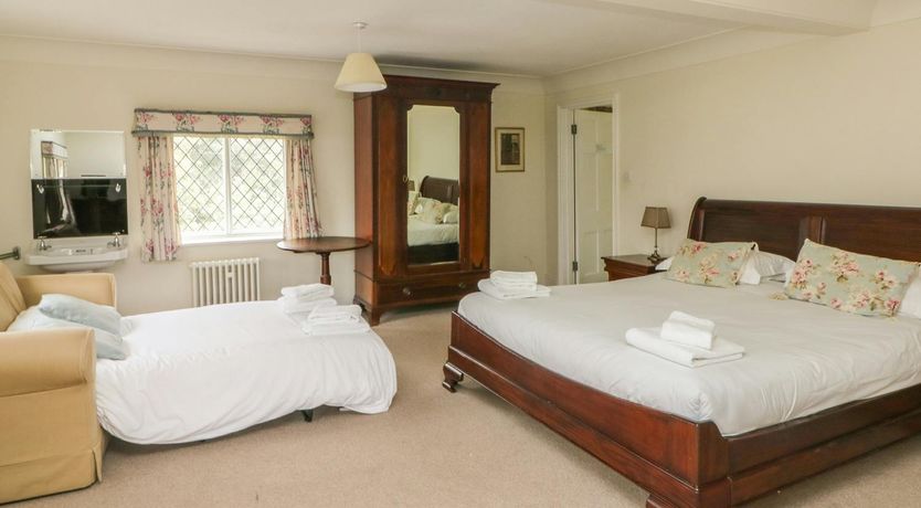 Photo of Manor House Marvel