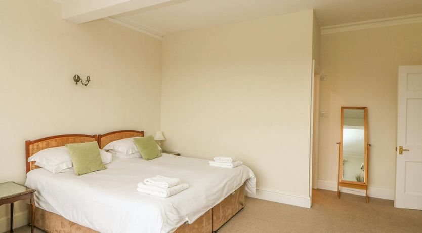 Photo of Manor House Marvel