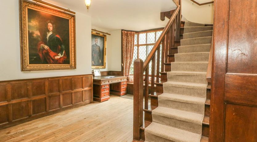 Photo of Manor House Marvel