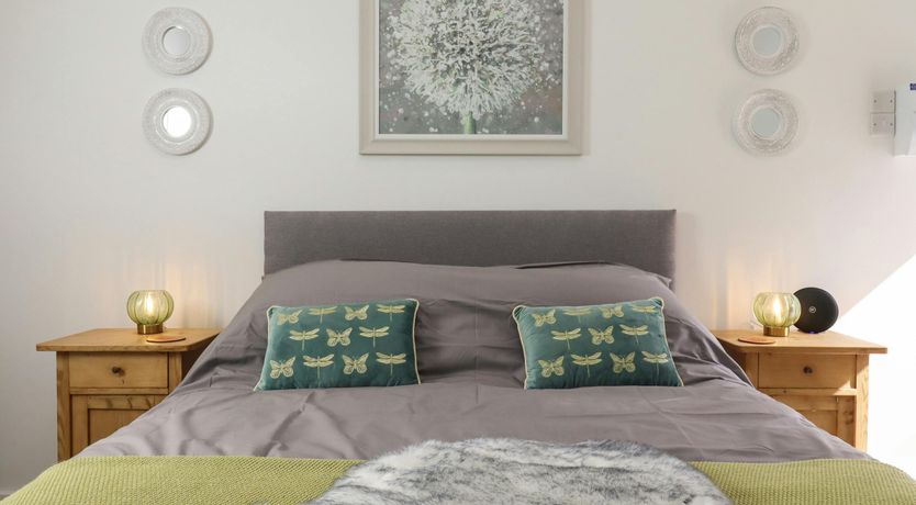 Photo of The Kentish Rose