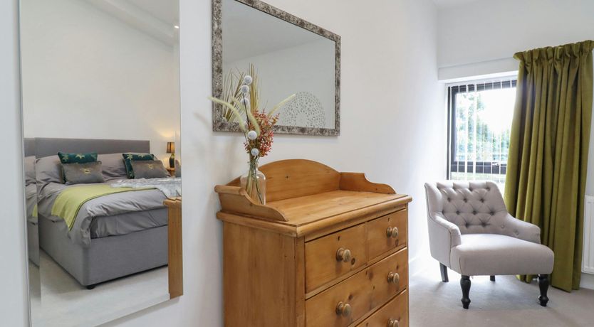 Photo of The Kentish Rose