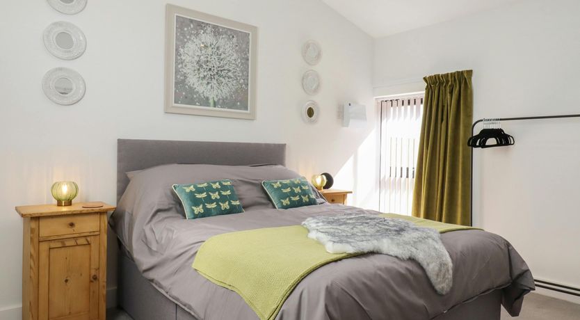 Photo of The Kentish Rose