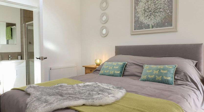 Photo of The Kentish Rose