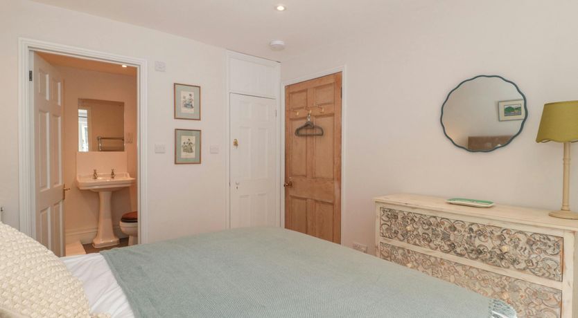 Photo of The Porlock Pearl