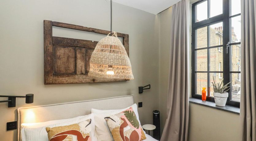 Photo of Happy as a Clam