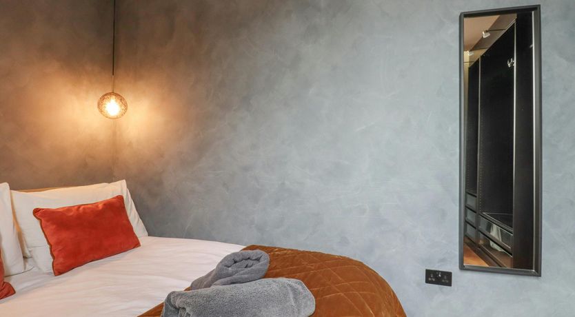 Photo of Happy as a Clam