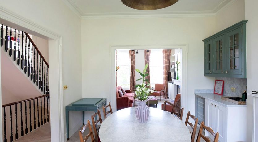 Photo of Kensington Colour