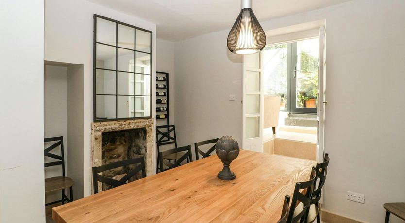 Photo of Georgian Heart