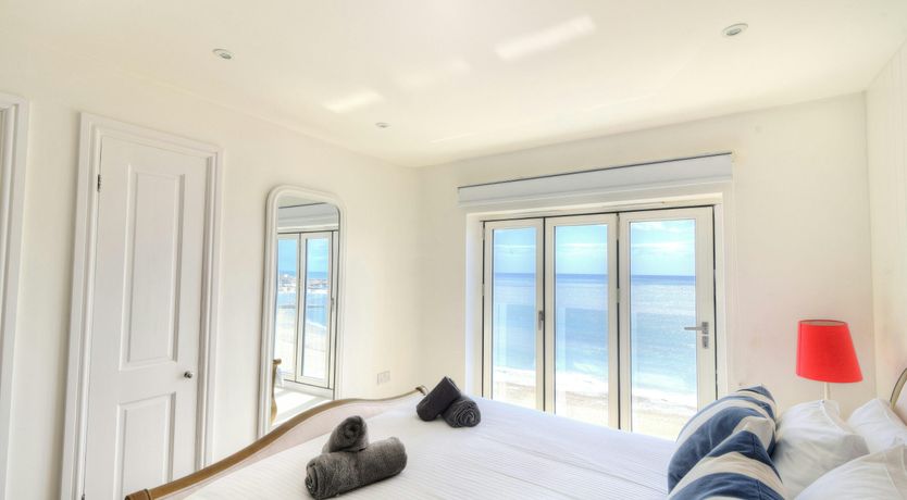 Photo of The Way by the Sea