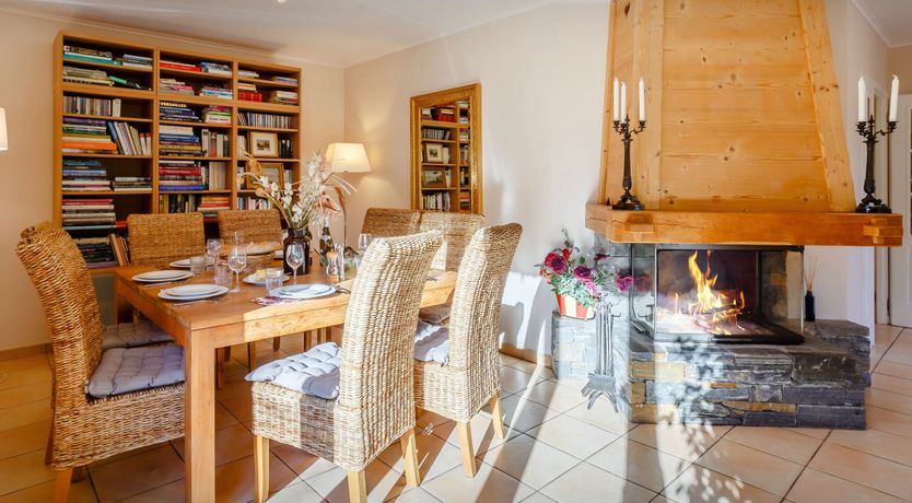 Photo of Roses of the Alps