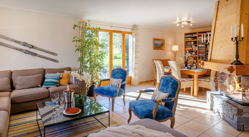 Photo of Roses of the Alps