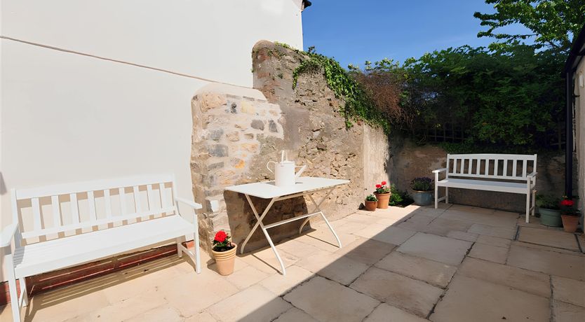 Photo of Collecting Curios