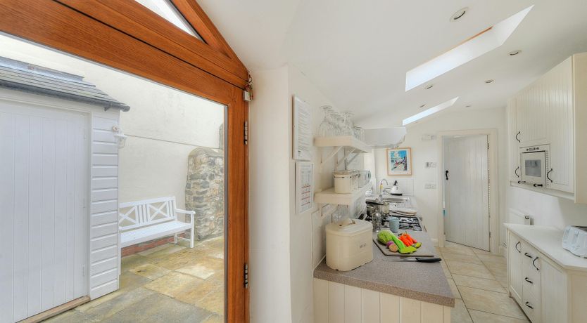 Photo of Collecting Curios