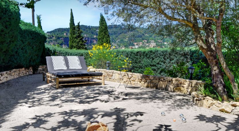 Photo of The Mulberry Tree