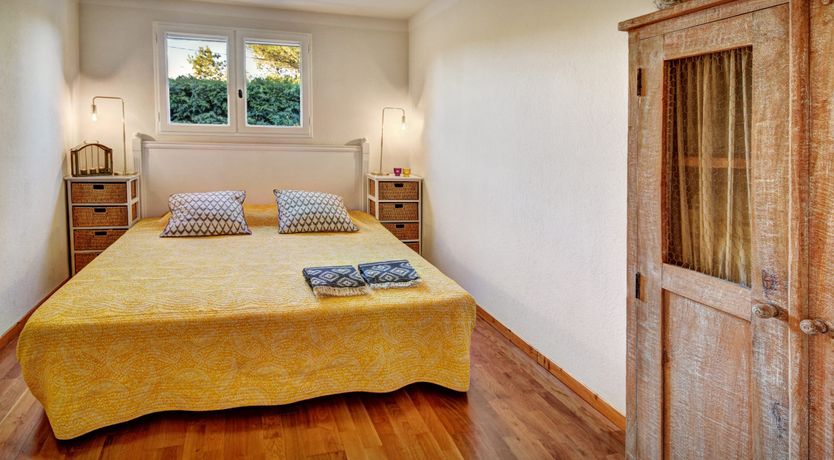 Photo of The Mulberry Tree