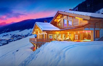 Snowed In Holiday Home