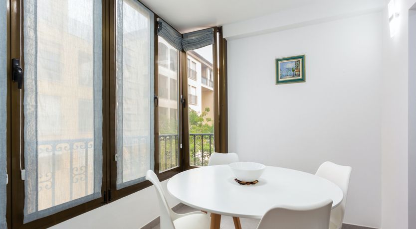 Photo of Encina Breeze