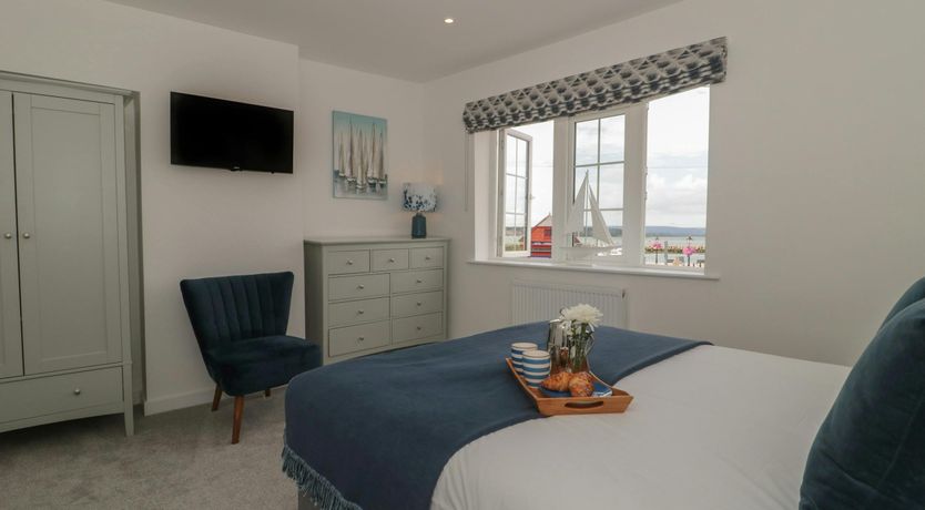 Photo of Golden Quay