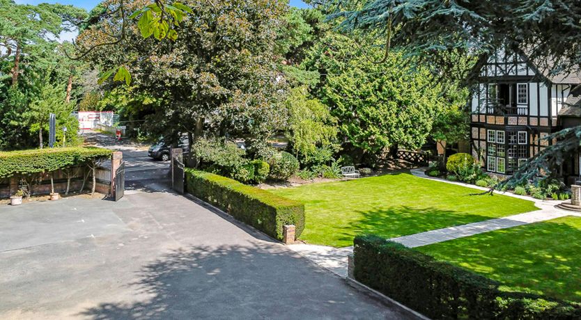 Photo of The Grand Manor