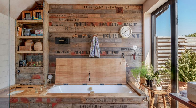 Photo of An Artist's Seascape