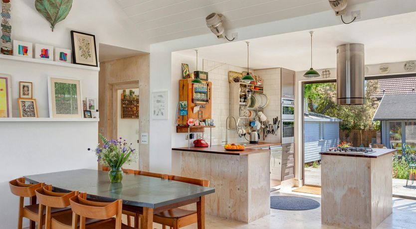 Photo of An Artist's Seascape