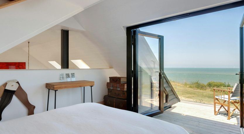 Photo of An Artist's Seascape